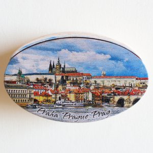 Praha -Hradčany s Vltavou den - krabička ovál