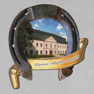 Valašské Meziříčí - muzeum - magnet podkova