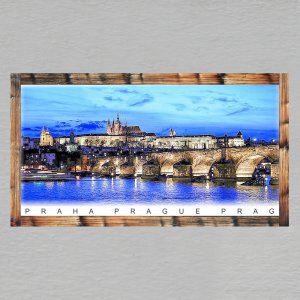 Praha - Hradčany s Vltavou noc - magnet DL rám