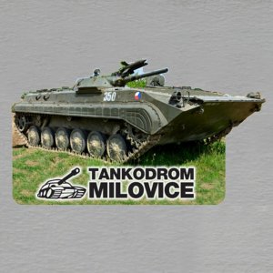 Milovice - Tankodrom - tank - magnet masiv ořez 6,5cm